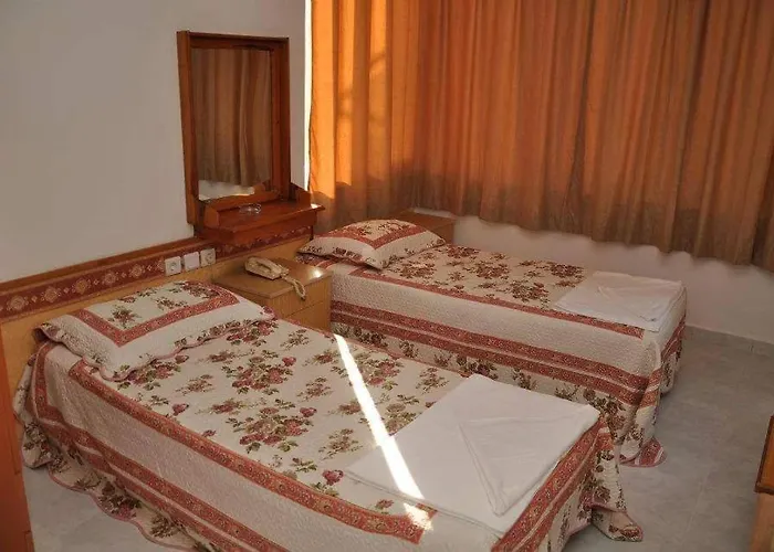 Hotel Kleopatra Yildiz 2*